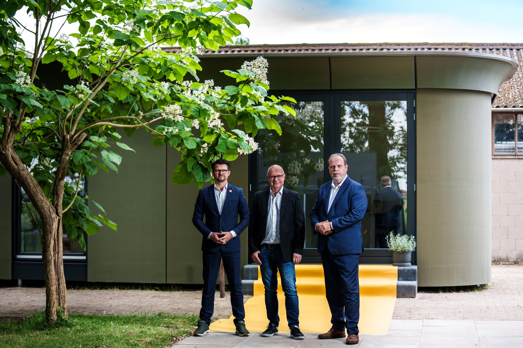 Founders van Silva Villas voor de geopende Silva Embrace 32 in Everdingen